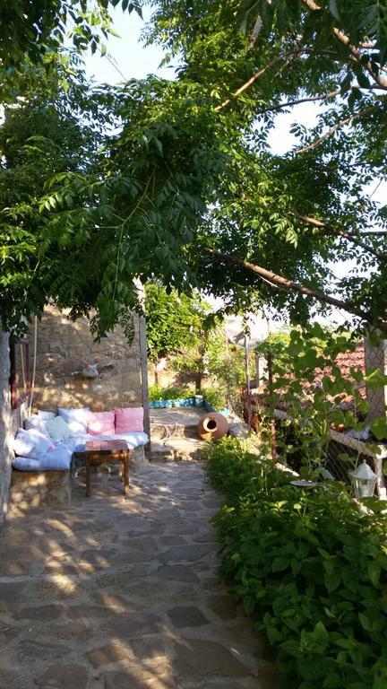 Отель Dimitri Ada Evi & Restaurant Имврос Экстерьер фото